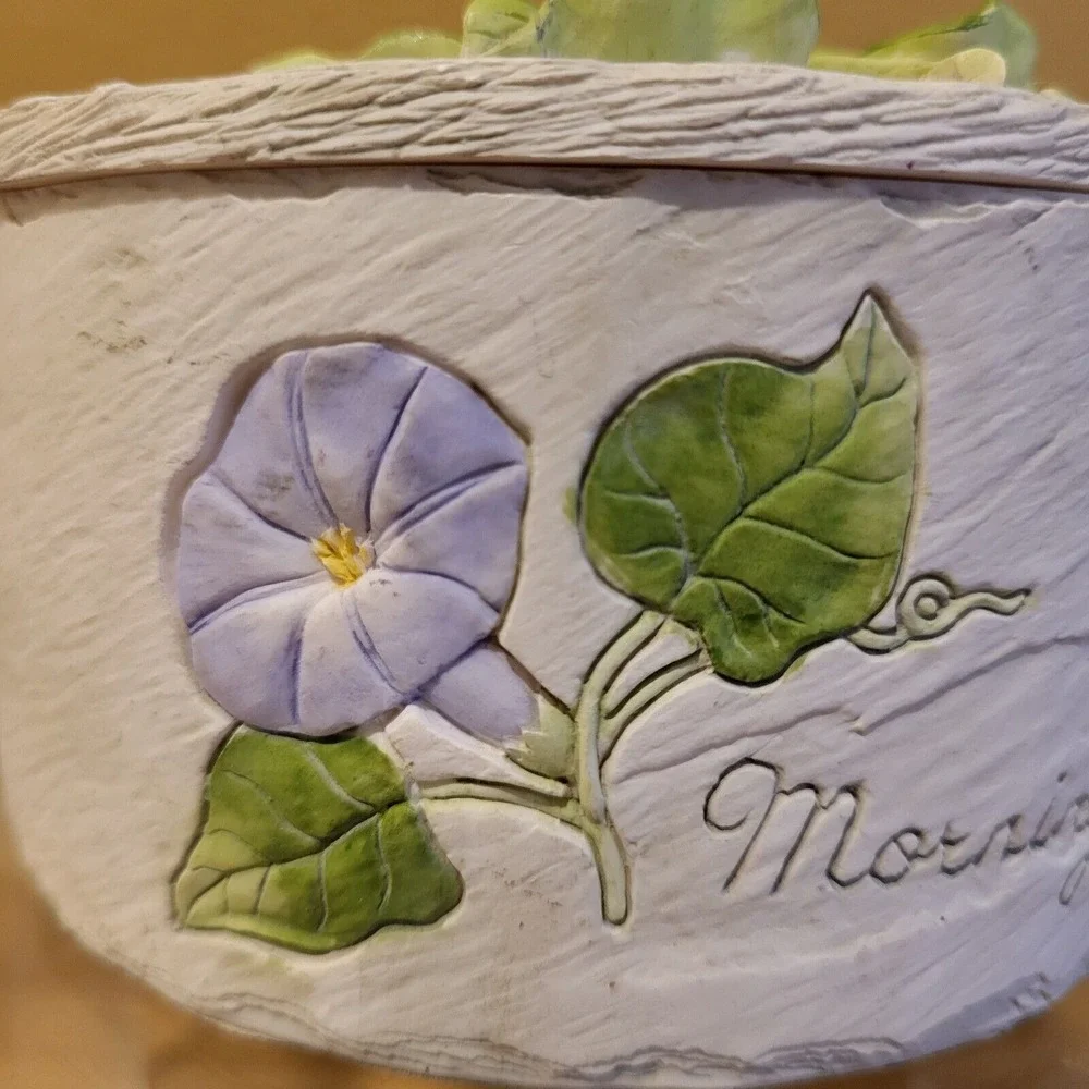 Beautiful Noble‎ Excellence Morning Glory Trinket Box With Lid
